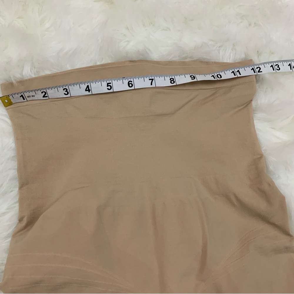 Control IT! Nude Shorts Body Shapewear - Picture 7 of 11